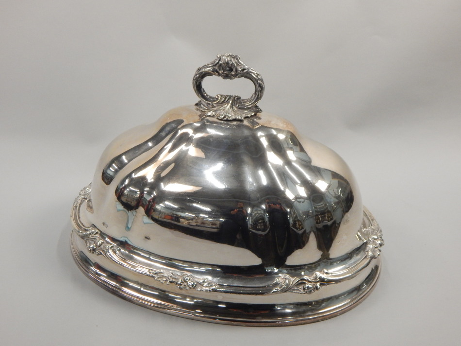 Appraisal: A late thC early thC silver plated meat dish cover