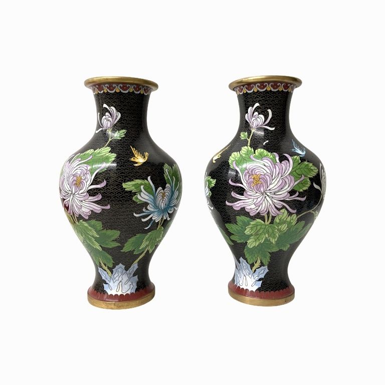 Appraisal: Pair of Chrysanthemum Design Vases Pair of Chrysanthemum Design Vases