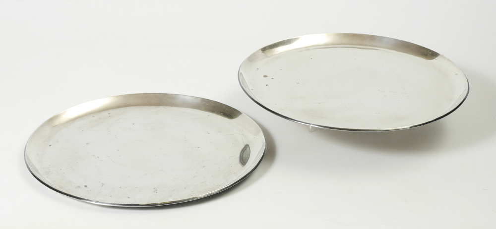 Appraisal: PAIR JUVENTO LOPEZ REYES STERLING TRAYS Each round tray marked