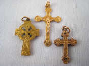 Appraisal: Three ct gold pendant crosses wt approx gms