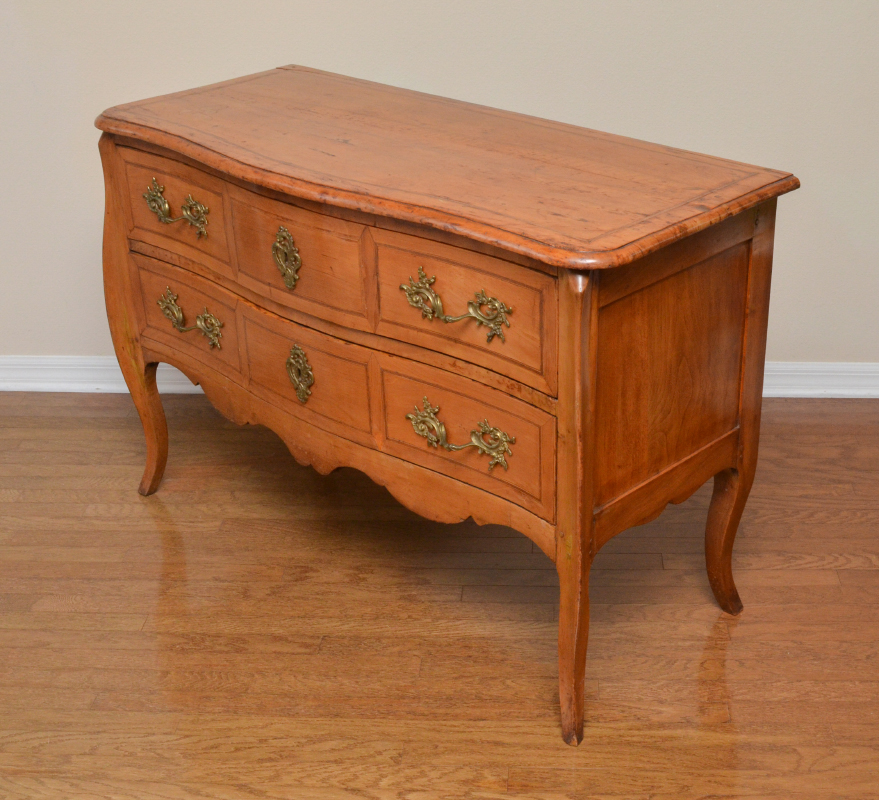 Appraisal: TH CENTURY LOUIS XV COMMODE Circa mid th century serpentine