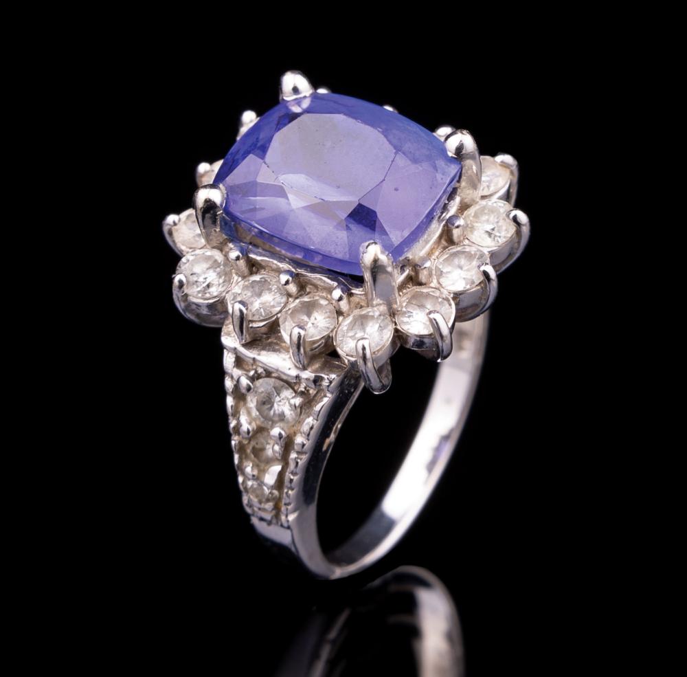 Appraisal: kt White Gold Tanzanite and Diamond Cluster Ring set with