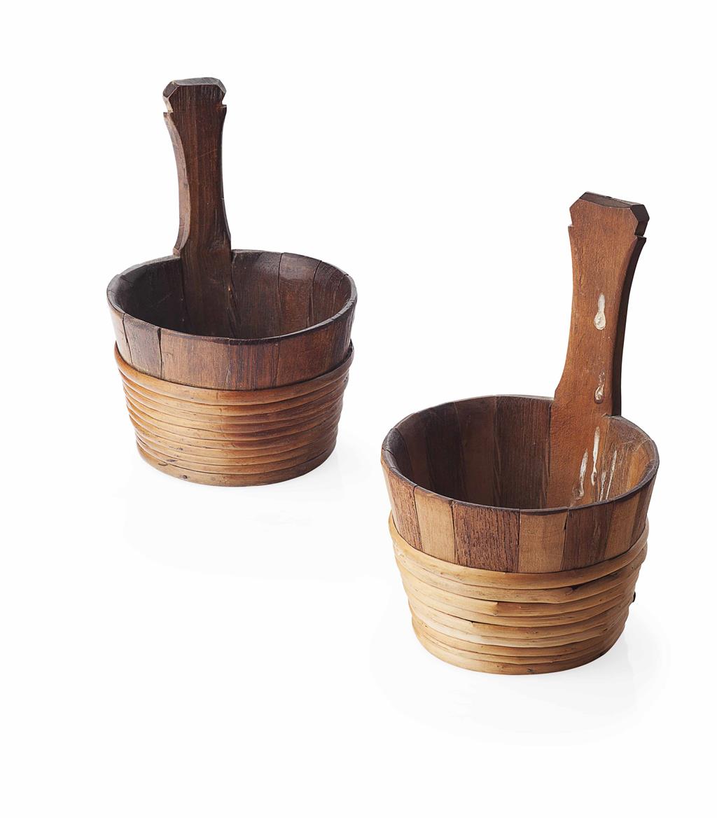 Appraisal: TWO SINGLE HANDLED STAVED BICKENS of traditional form with feathered