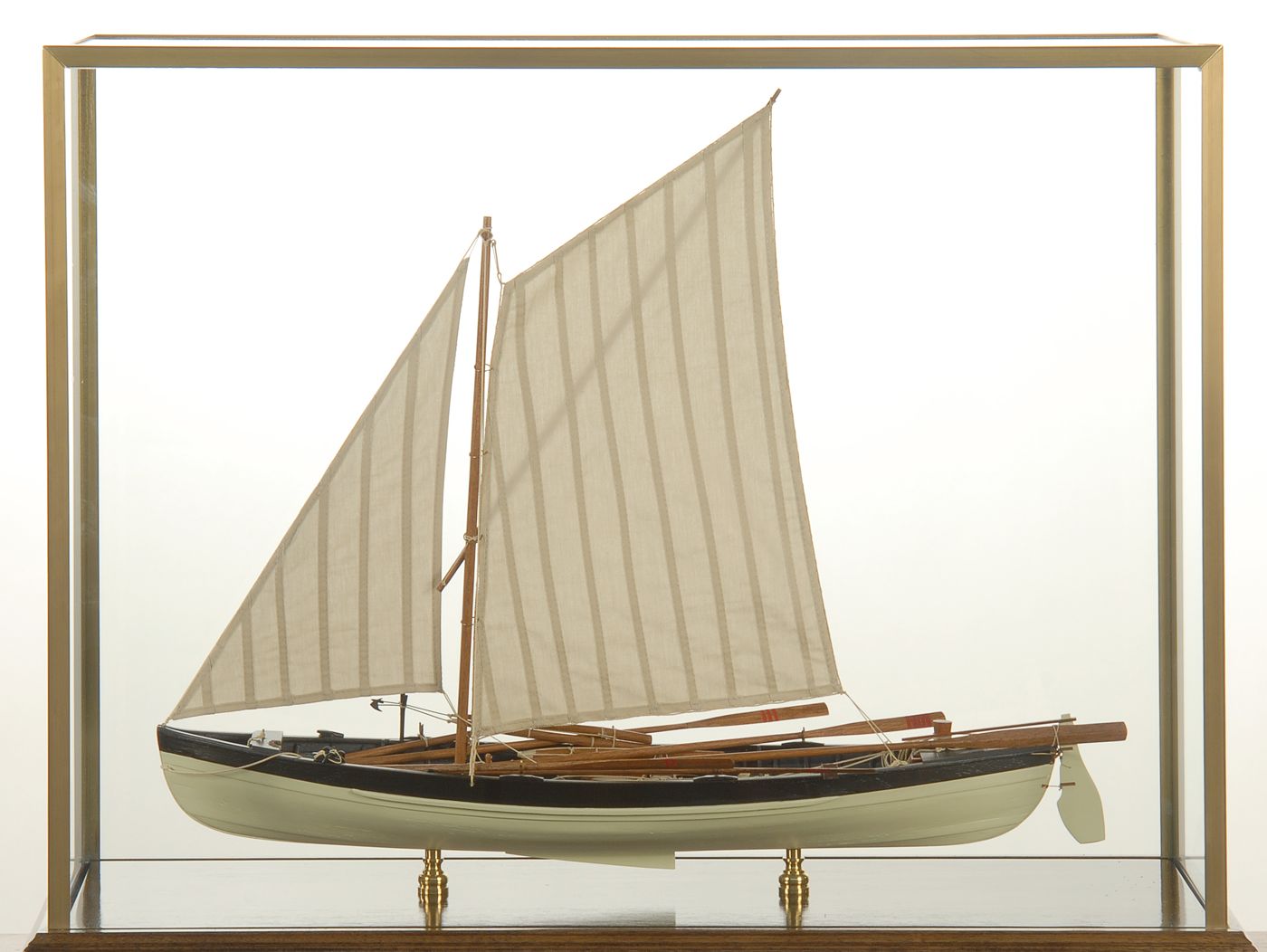 Appraisal: CASED MODEL OF A NANTUCKET WHALEBOAT Details include oars line