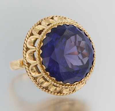 Appraisal: A Color Change Synthetic Sapphire Ring k yellow gold ring