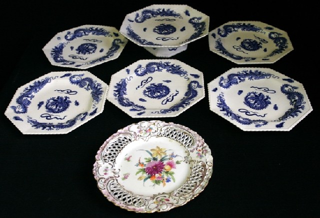 Appraisal: A Copeland fruit service comprising a comport and five plates