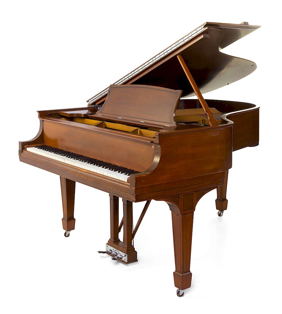 Appraisal: A Steinway Sons Mahogany Grand Piano A Steinway Sons Mahogany