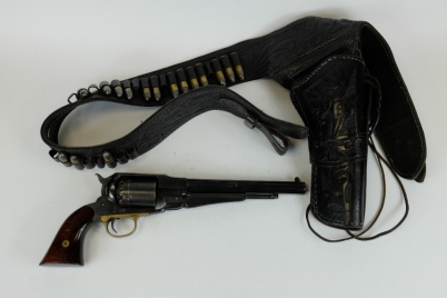 Appraisal: Westerners-Arms replica Colt cal hand gun in black leather belt