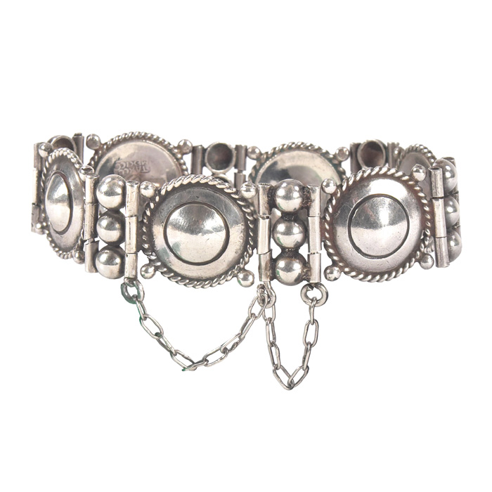 Appraisal: William Spratling bracelet Taxco Mexico sterling chain and pin clasp