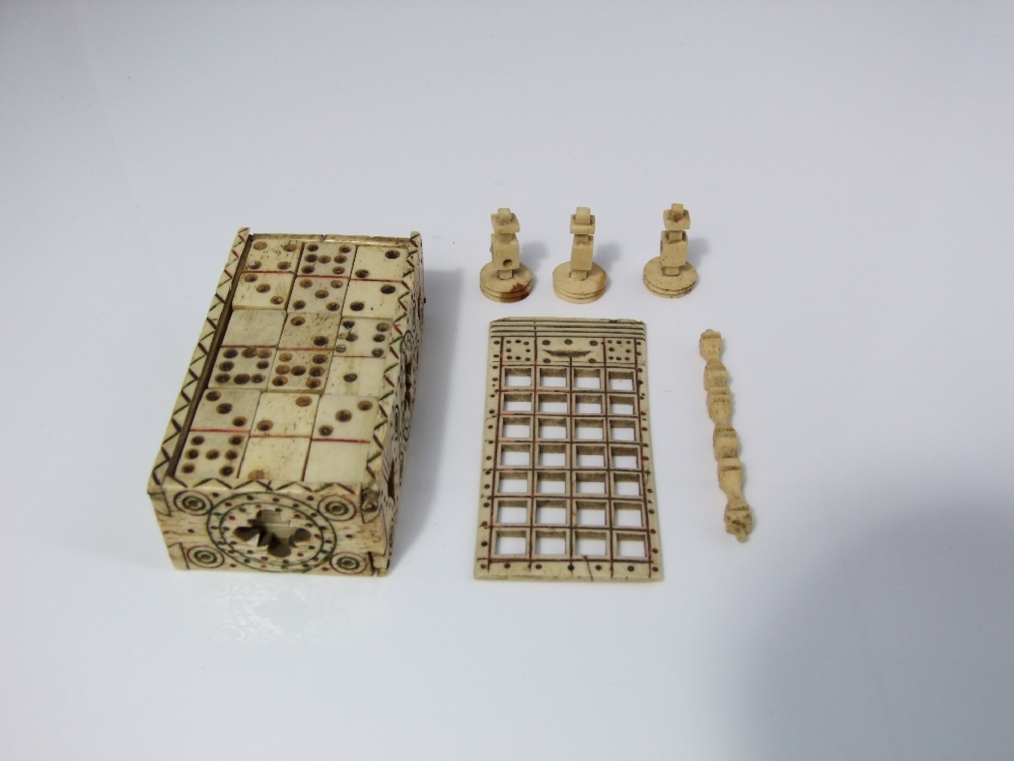 Appraisal: A Napoleonic prisoner of war-work domino set - zero to