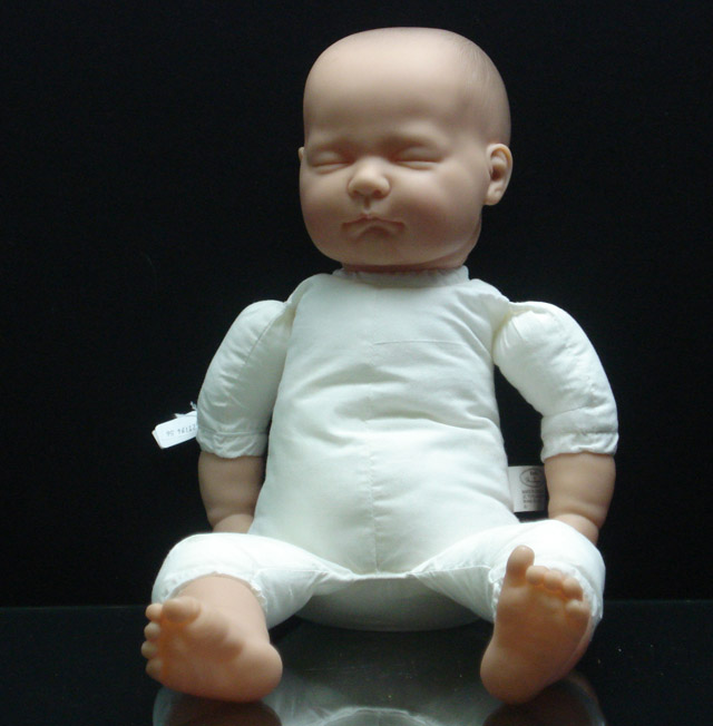 Appraisal: A Newborn baby doll in vinyl by Berenguer with cloth