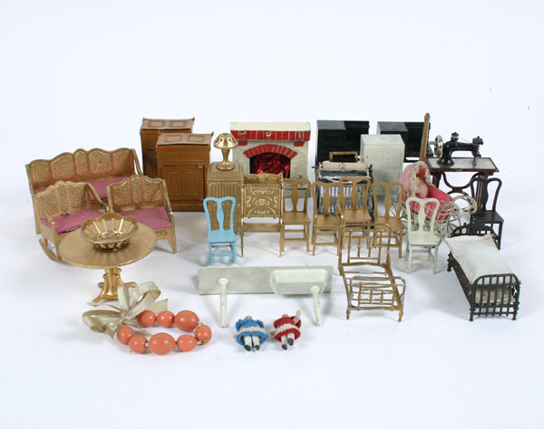 Appraisal: Lot metal dollhouse furniture two dozen Tootsietoy and German pieces