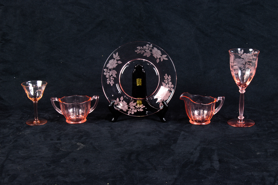 Appraisal: LOT OF ASSEMBLED SUITE OF DEPRESSION-ERA BLUSH PINK GLASS STEMWARE