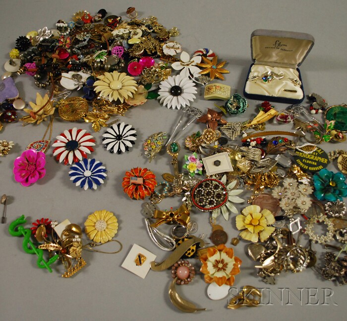 Appraisal: Large Group of Assorted Costume Jewelry including beaded necklaces earrings