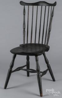 Appraisal: Fanback Windsor side chair ca retaining an old dark green