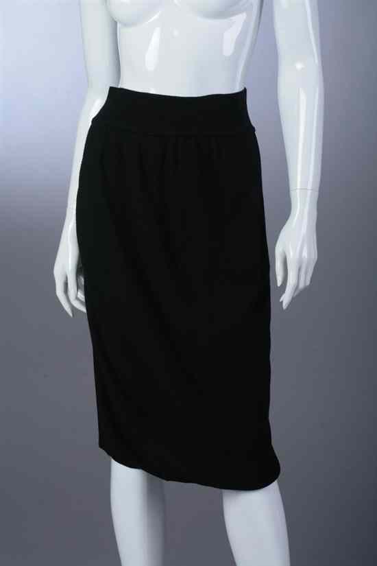 Appraisal: ALA A BLACK SKIRT Size medium wool blend