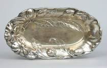 Appraisal: A Benetfink Co Plated Silver Dish London Quadruple plate repousse