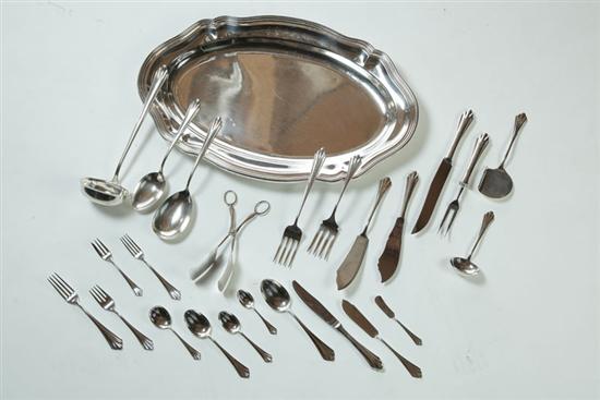 Appraisal: LARGE STERLING SILVER FLATWARE SERVICE WITH TRAY Carmusso Peru th