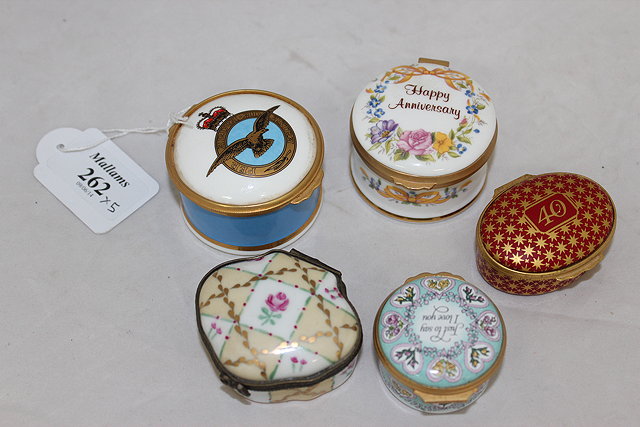 Appraisal: TWO HALCYON DAYS ENAMELLED BOXES An Objects D'Art England porcelain