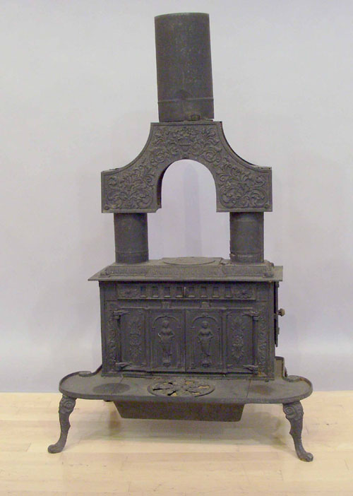 Appraisal: Victorian cast iron stove th c h