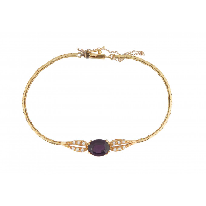 Appraisal: K Yellow Gold Amethyst Link Bracelet with an oval ct