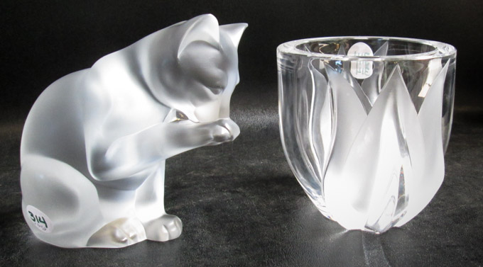 Appraisal: TWO PIECES OF LALIQUE CRYSTAL the first a frosted seated