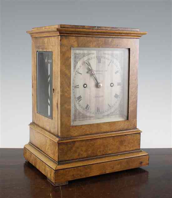 Appraisal: An early Victorian figured walnut bracket clock with plain case