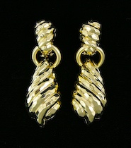 Appraisal: Henry Dunay Ribbed Shell Dangle Ear Clips in k Yellow