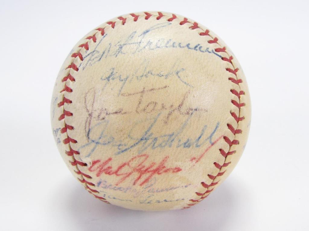 Appraisal: An autographed Cincinnati Redlegs baseball some signatures include Don Gross