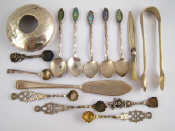 Appraisal: Silver Fourteen spoons other flatware and a lid wt g