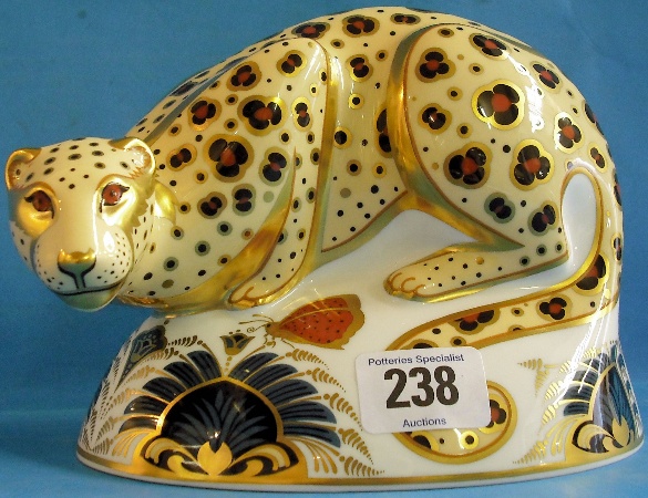 Appraisal: Royal Crown Derby Paperweight Savannah Leopard from the Endangered Species