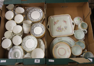 Appraisal: A collection of pottery to include Fielding's Lowestoft Style teaset