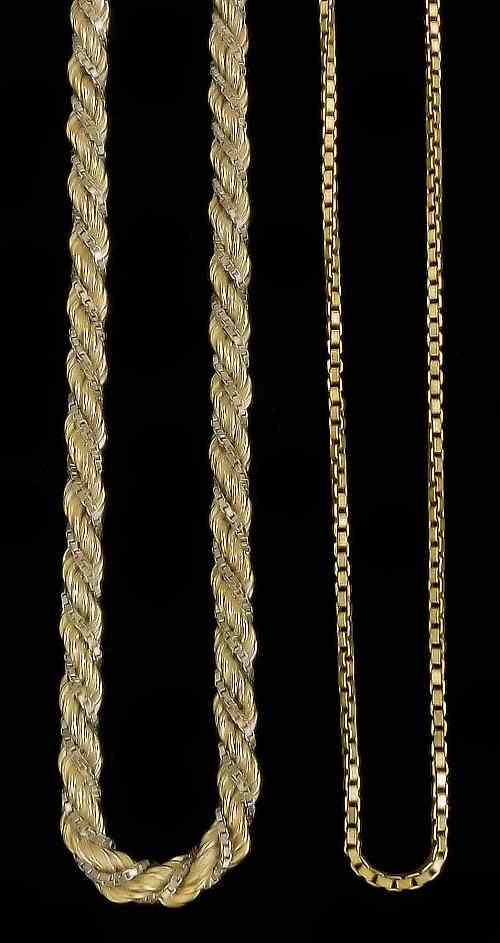 Appraisal: A modern ct gold white and yellow rope twist pattern