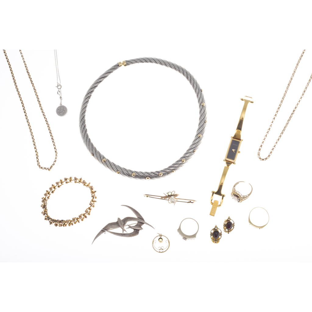 Appraisal: A collection of jewellery to include a white metal torque