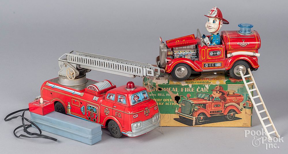 Appraisal: Japanese tin litho battery operated Fire car Japanese tin litho