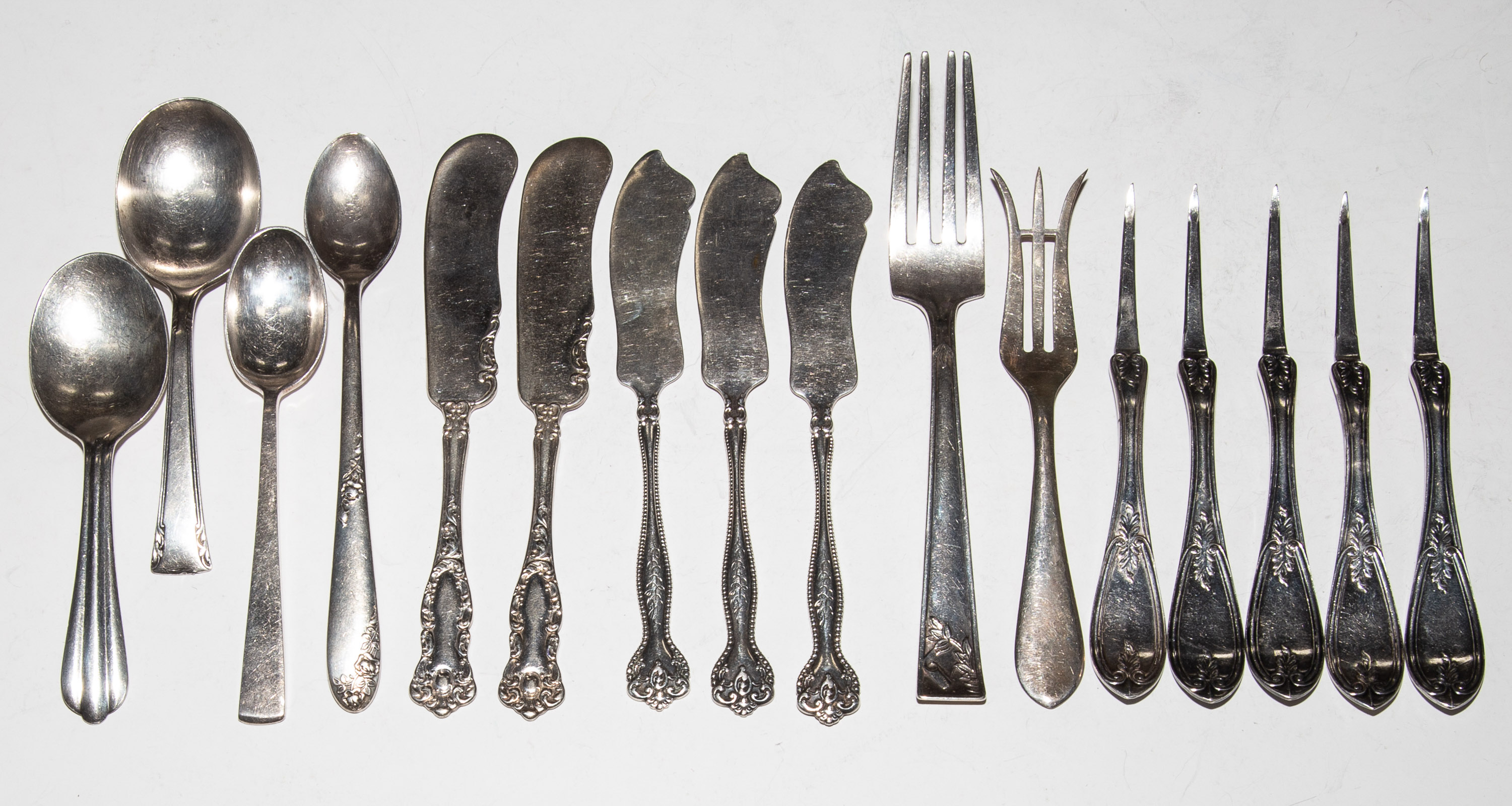 Appraisal: ASSORTED STERLING SILVER PLATED FLATWARE Sterling includes three butter spreaders