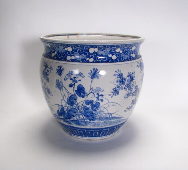 Appraisal: Oriental porcelain large jardiniere Chinese export circa early th century