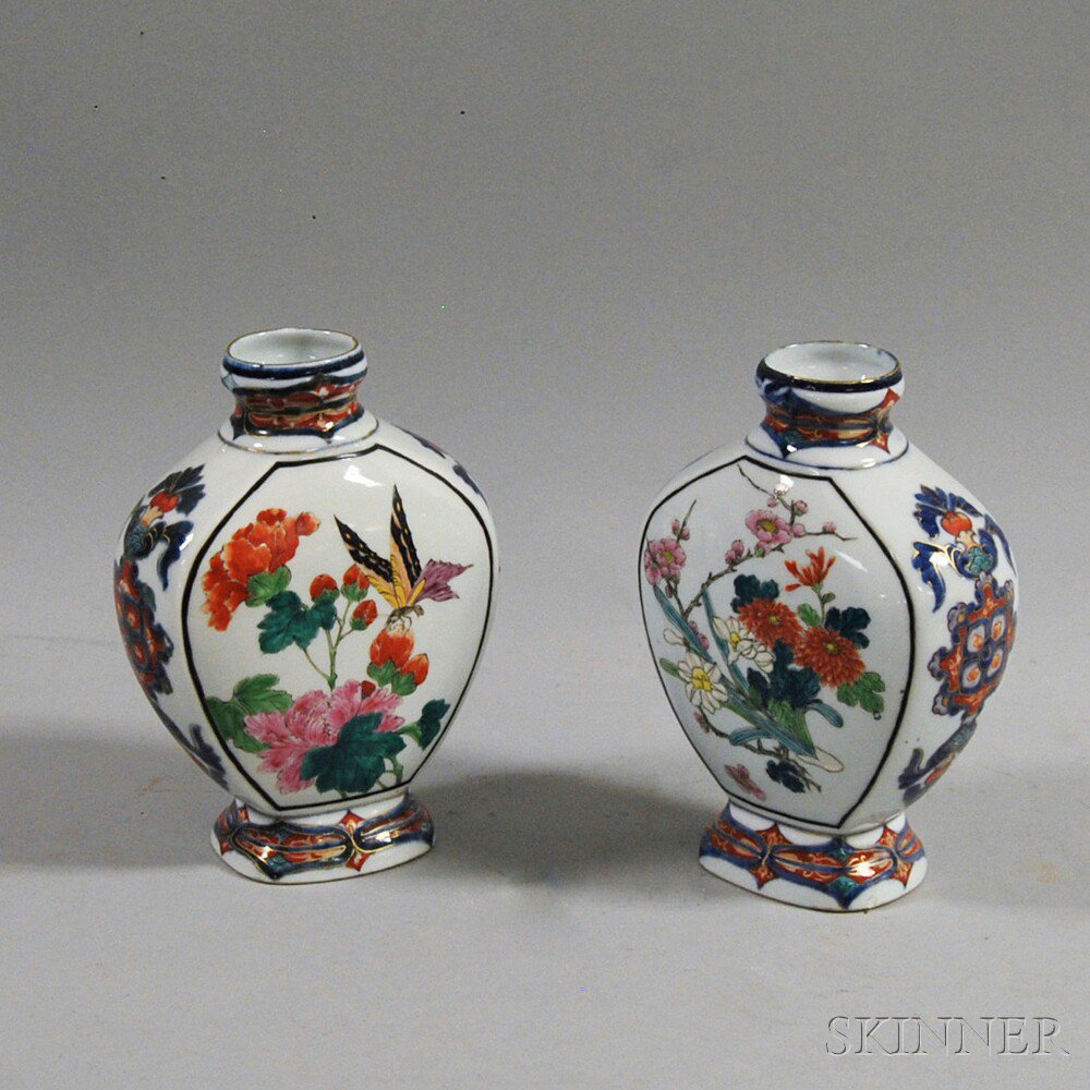 Appraisal: Pair of Japanese Imari Vases th century decorated with butterflies