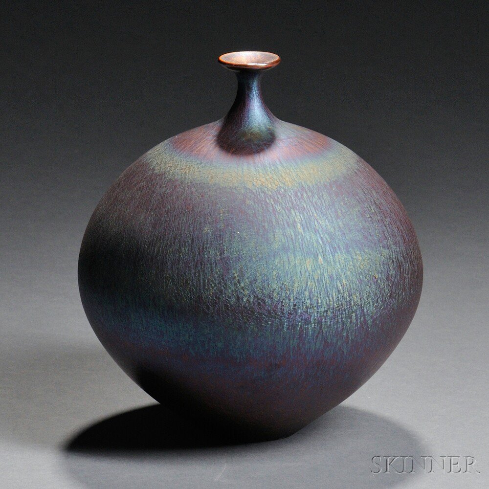 Appraisal: Hideaki Miyamura b Vase Ceramic New Hampshire Narrow flared mouth