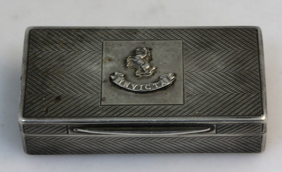 Appraisal: A silver snuff box Birmingham engine turned the cover with