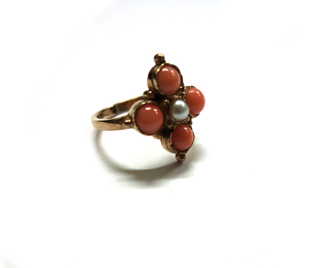 Appraisal: A modern ct gold cultured pearl and coral cluster ring