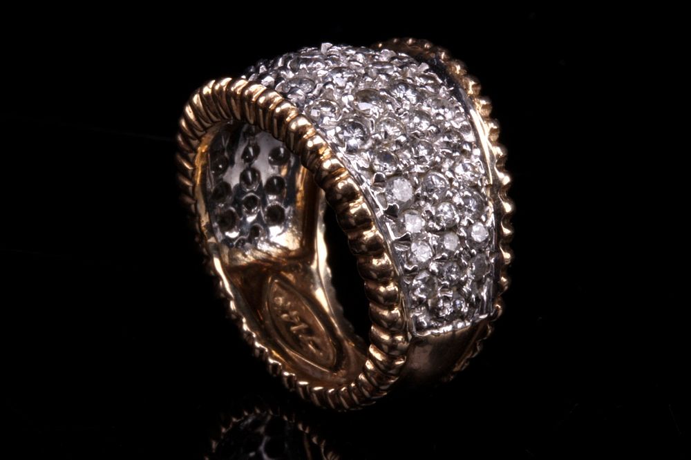 Appraisal: Vintage Estate Brilliant Diamond k Gold Ring For your consideration