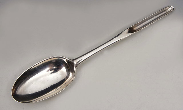 Appraisal: AN TH CENTURY IRISH SILVER DOUBLE ENDED MARROW SCOOP SPOON