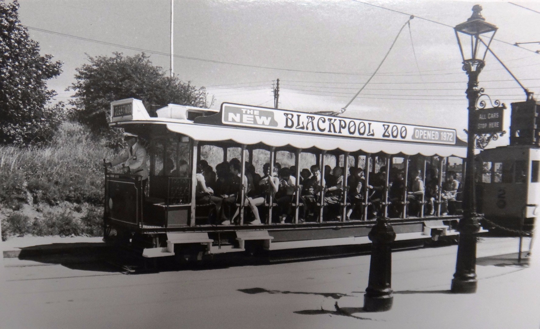 Appraisal: PHOTOGRAPHS - Railways together with trams buses miscellaneous others lge