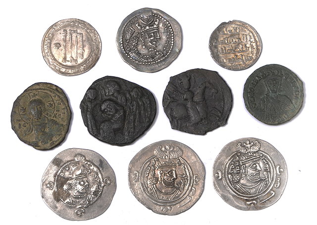 Appraisal: A MIXED LOT OF COINS Sasanian Byzantine Arabic GVF