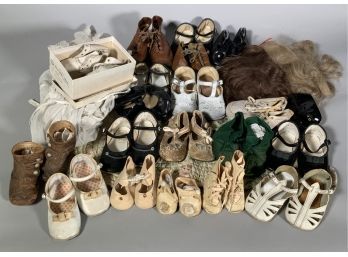 Appraisal: An assembled lot of primarily doll shoes with two wigs