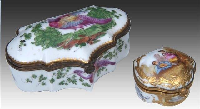 Appraisal: A SEVRES STYLE PORCELAIN BOX AND COVER decorated lovers high