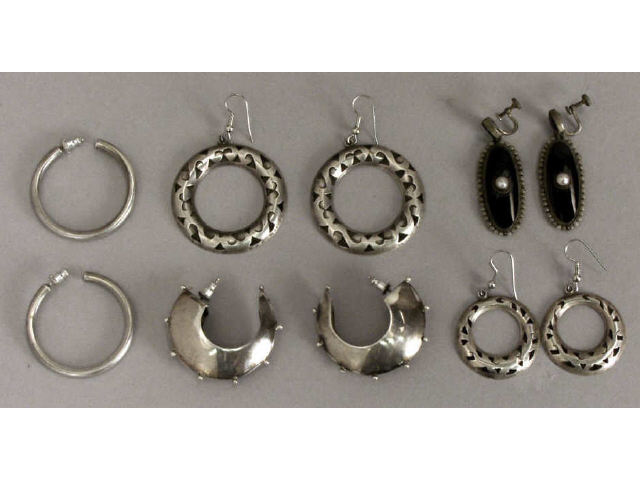 Appraisal: Collection of pair various earring Estimate -