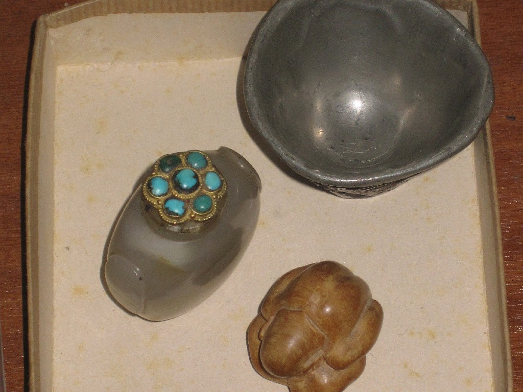 Appraisal: Lot comprising libation cup netsuke and snuff bottle