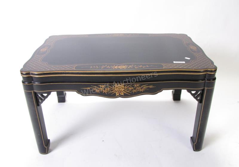 Appraisal: A vintage Kindel Grand Rapids Chinoiserie cocktail table black lacquer